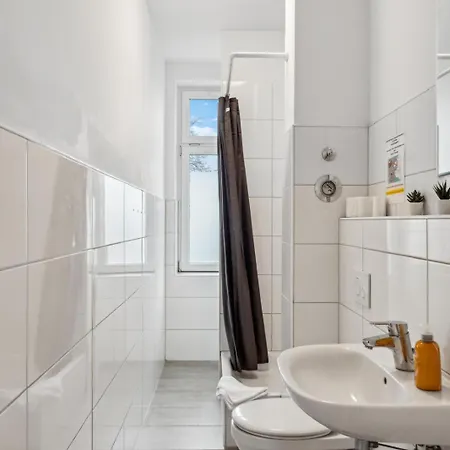 Geraeumige Monteurswohnungen Inkl Parkmoeglichkeiten Апартаменты