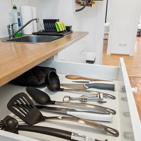 Geraeumige Monteurswohnungen Inkl Parkmoeglichkeiten Галль